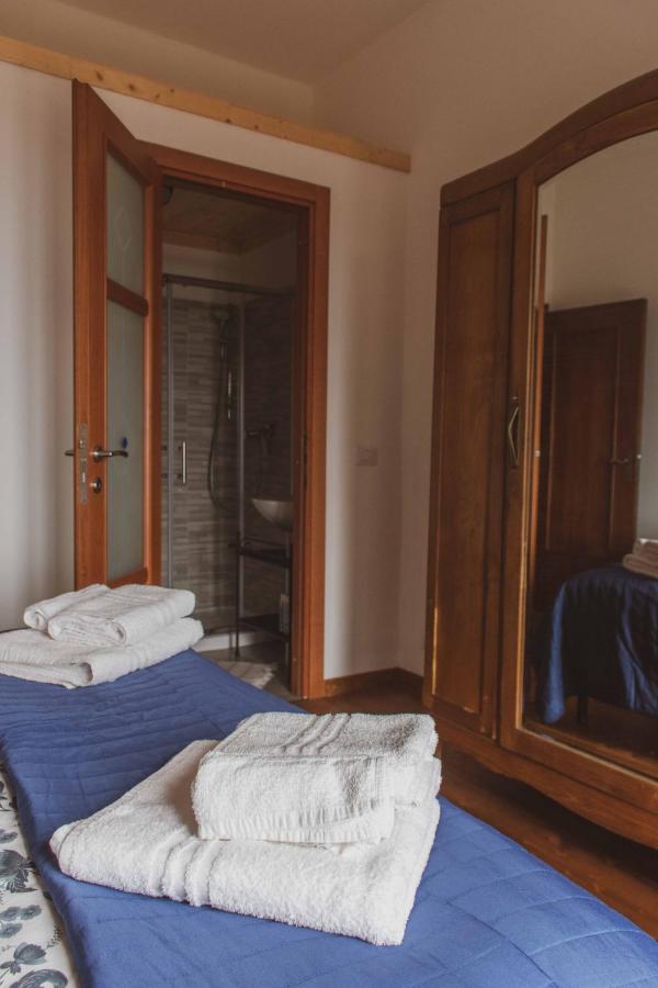 Bed And Breakfast Humus Sapiens Castiglione Chiavarese Eksteriør billede