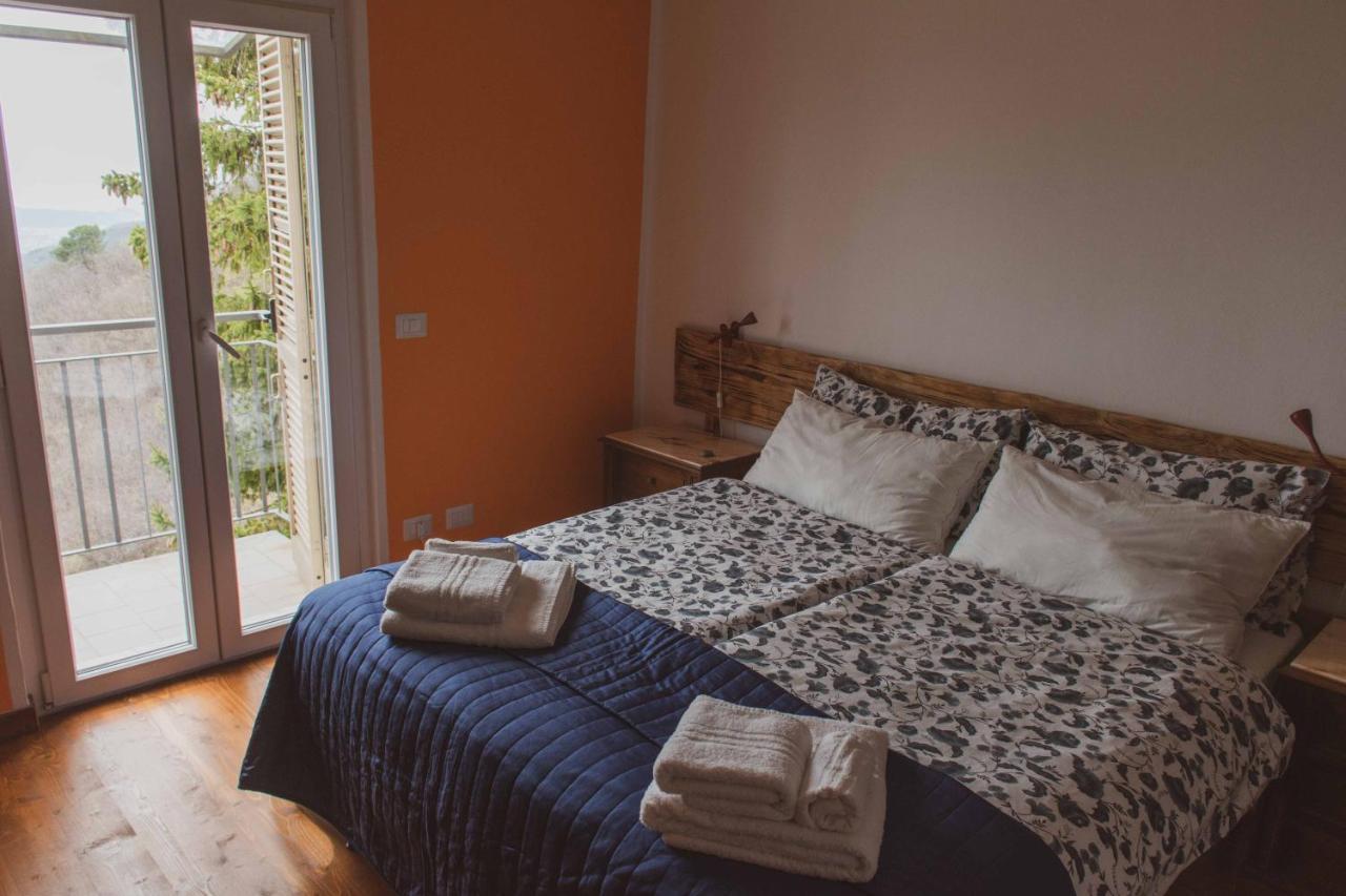 Bed And Breakfast Humus Sapiens Castiglione Chiavarese Eksteriør billede