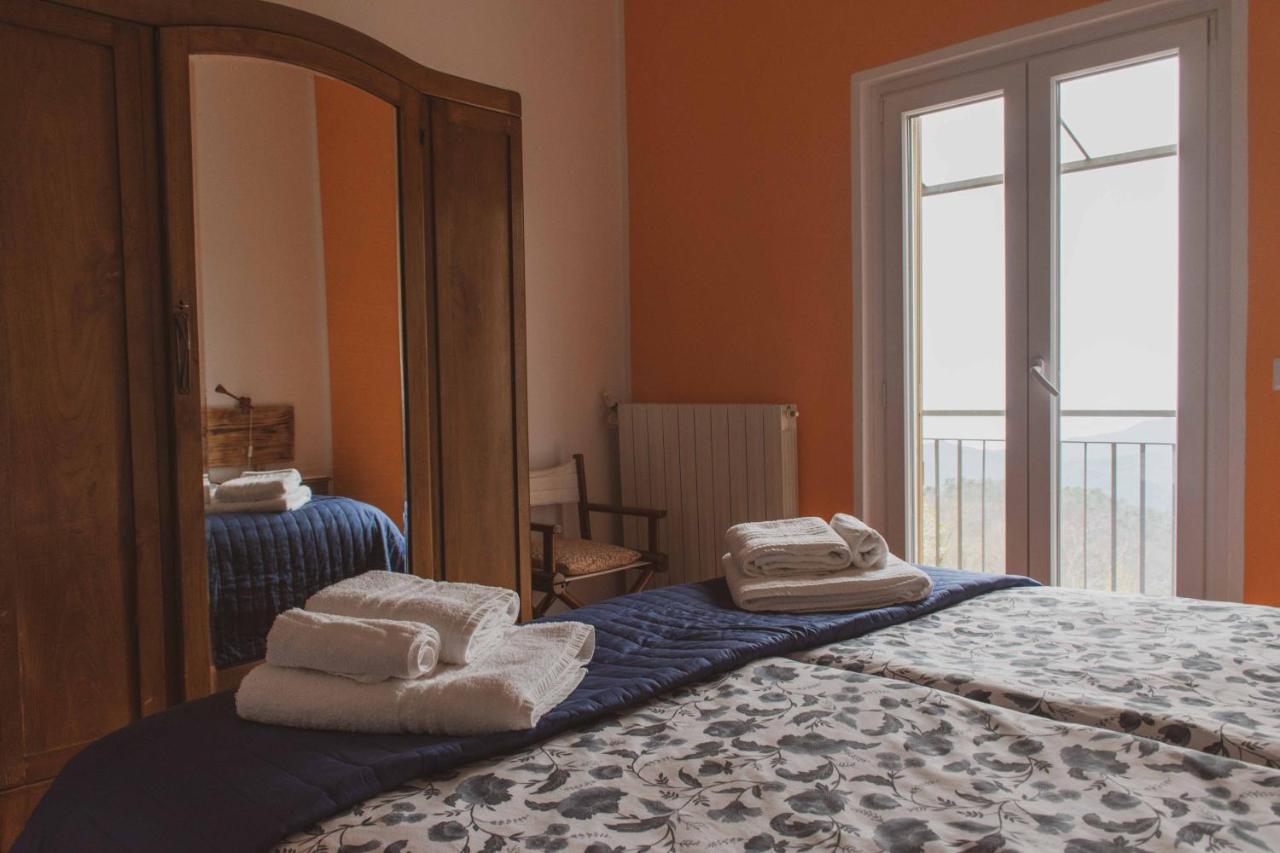 Bed And Breakfast Humus Sapiens Castiglione Chiavarese Eksteriør billede